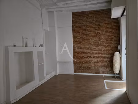 location locaux professionnels 22 m² à albi (81000)  390 €