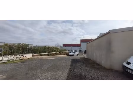 location locaux professionnels 2 pièces 243 m² à montblanc (34290)  2 150 €