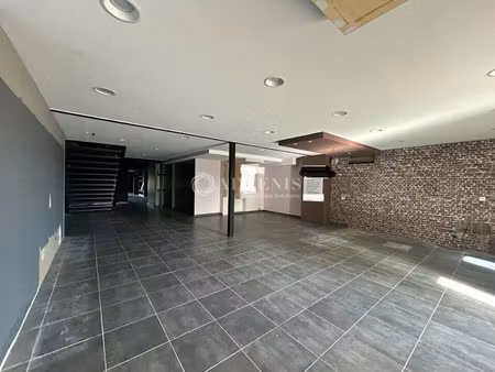 location locaux professionnels 344 m² à narbonne (11100)  5 500 €