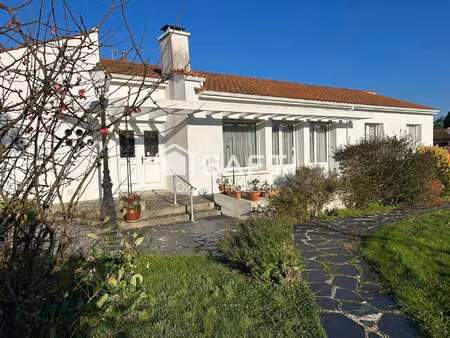 vente maison à beauvoir-sur-mer (85230) : à vendre / 183m² beauvoir-sur-mer