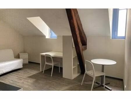 location appartement  m² t-1 à périgueux  400 €