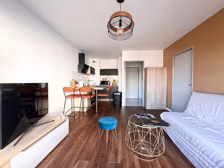 appartement t2 à vendre avec cave et parking sécurisé - proche arènes