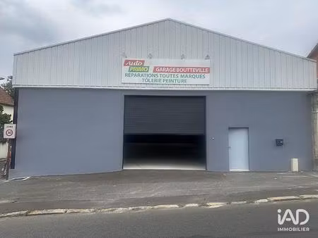 vente local d'activités 457 m²