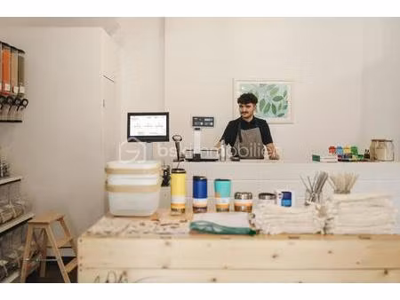 local commercial de 30 m² à trouville-sur-mer