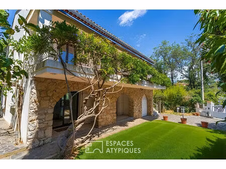 maison familiale au calme  jardin arboré et potentiel piscine