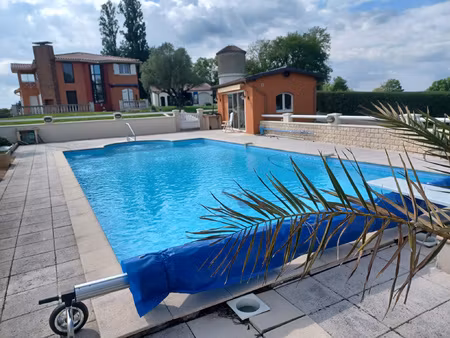 a lannepax  superbe villa avec piscine