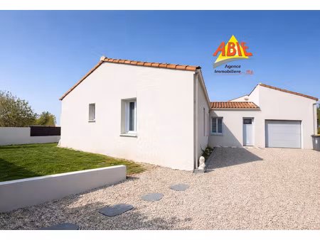 maison récente de plain-pied secteur prisé de vouillé