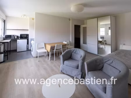 location appartement 1 pièce 33 m² à divonne-les-bains (01220)