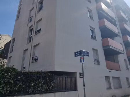 vente appartement 2 pièces 47 m² lyon 8 (69008)