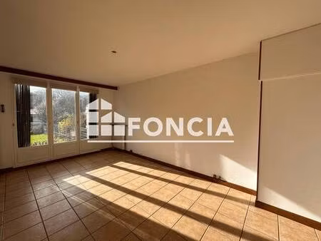 maison de ville à louer