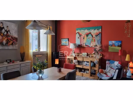 très bel immeuble à usage mixte  à astaffort