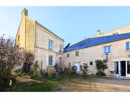 ensemble immobilier de charme en pierre de caen proche de bayeux
