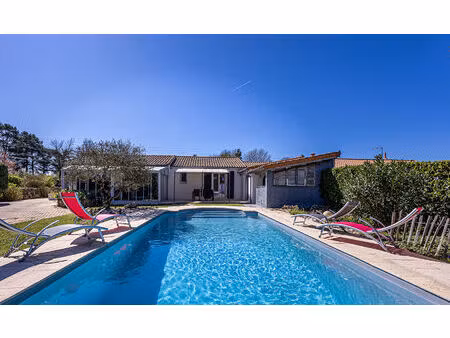 maison vouillé plain-pied avec piscine