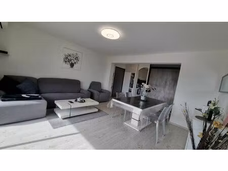 location : appartement f3 (72 m²) à borgo
