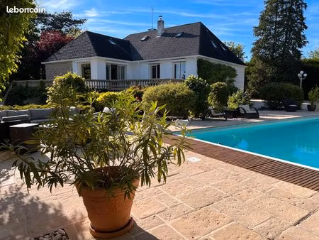 varennes-vauzelles – maison d’exception avec piscine et jardin arboré. tennis
