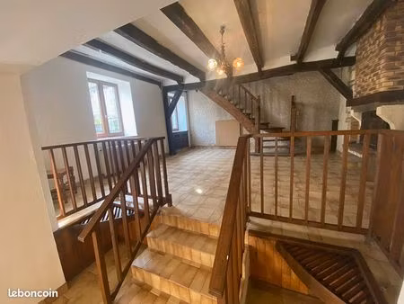 maison 7 pièces 216 m²