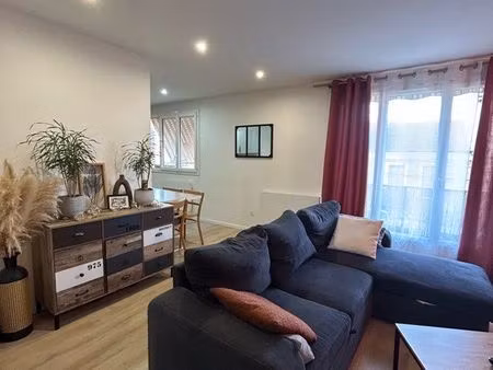 appartement t2 meublé 53m2 - neuf et lumineux - centre roanne