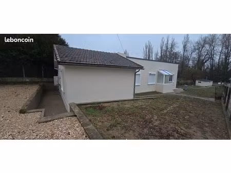 maison de plain-pied a saint pierre les nemours 77140