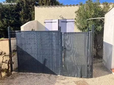 studio 1 pièce de 20m2 700e charges comprises