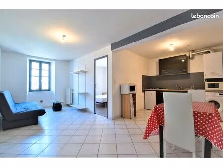 appartement p2 meublé de 35m² centre-ville d’alès à pied