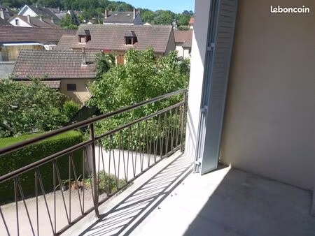 appartement 3 pièces 55 m²