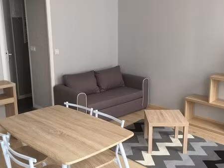 beau meublé près de la mairie de calais