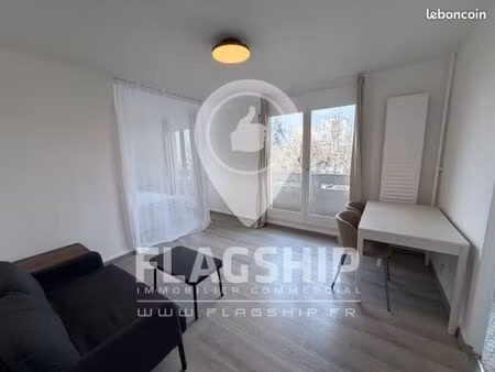 studio 1 pièce 28 m²