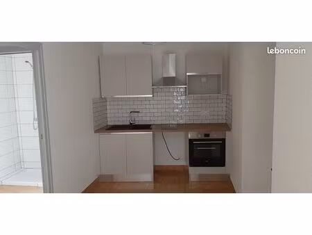 appartement t 2 à louer centre village