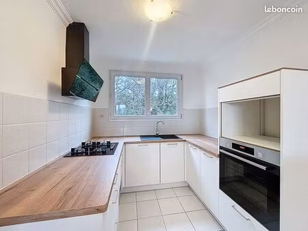 appartement t3 idéalement situé