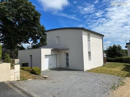 maison disponible au 1er juin