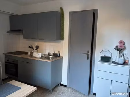 studio avec terrasse au rdc