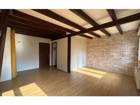 location appartement  51.41 m² t-3 à bordeaux  920 €