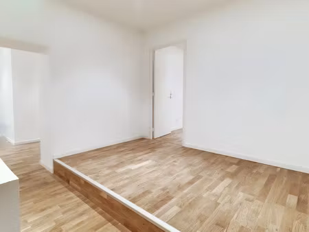 location locaux professionnels à toulouse (31000)  642 €