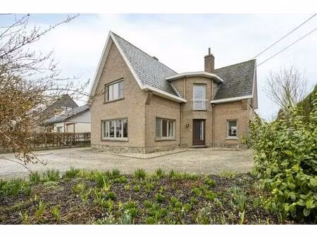 solide gezinswoning met grote tuin te koop in oudenaarde