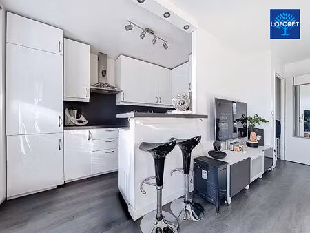 champs sur marne - centre ville - balcon - parking - rer a