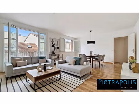 appartement t5 traversant 94 m²