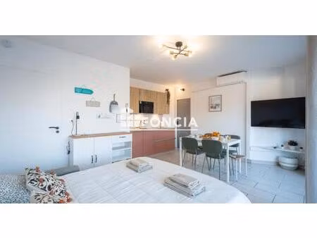 la grande-motte – point zéro | studio cabine rénové de 32m2 en front de mer avec parking p