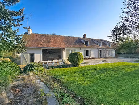 longère familiale rénovée sur terrain de 3000 m² avec piscine creusée  idéale famille ou r