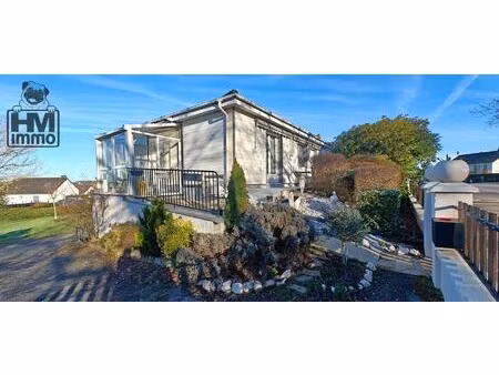 maison lumineuse avec sous-sol total  au calme et à 10 min du centre-ville!