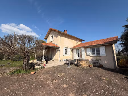 maison de 3 pièces de 80m² à venerieu