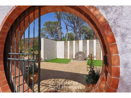 villa d'architecte de plain-pied  appartements indépendants