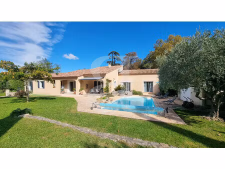 villa sur parc arboré avec piscine et dépendances à saint-did