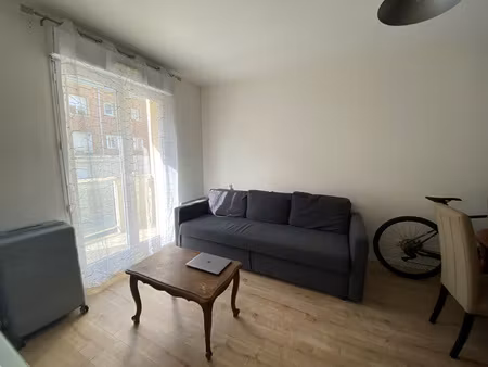 appartement t2 avec balcon dans résidence sécurisée