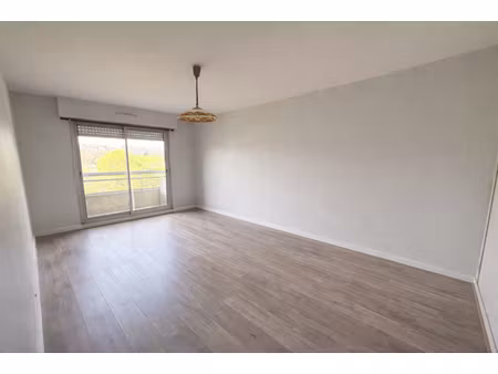 appartement 3 pièce(s) 65.9 m2