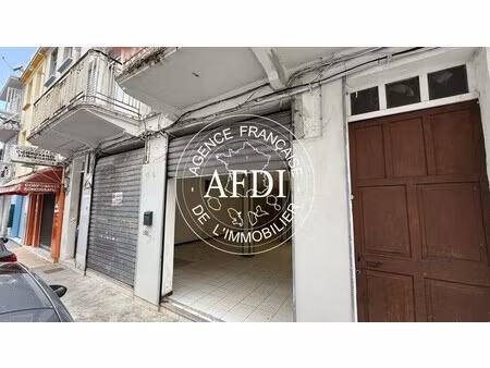 local commercial fort-de-france (rue charles de gaulle)