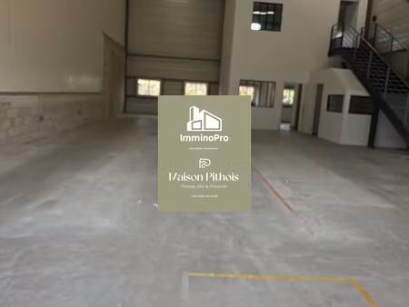 local d'actvité a louer environ 242m2 la penne sur huveaune