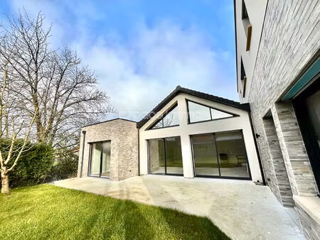 maison individuelle avec terrasse  jardin et garage - 3 chambres - malaunay - 146 m²