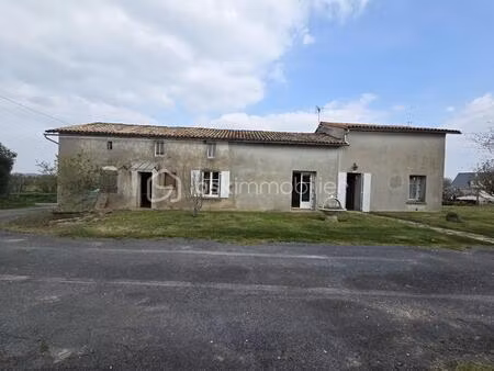 maison de 105 m² à clussais-la-pommeraie