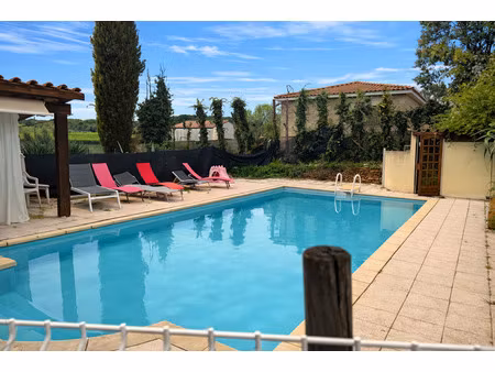 maison 6 pièces - 199 m²