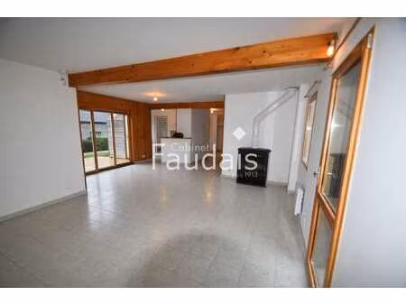 location maison à canisy (50750) : à louer / 93m² canisy